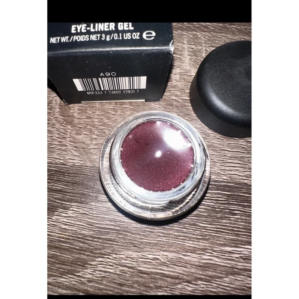 MAC Cosmetics mac fluidline